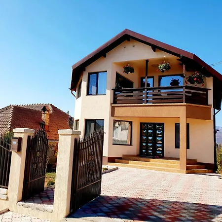 Casa David Willa Comarnic